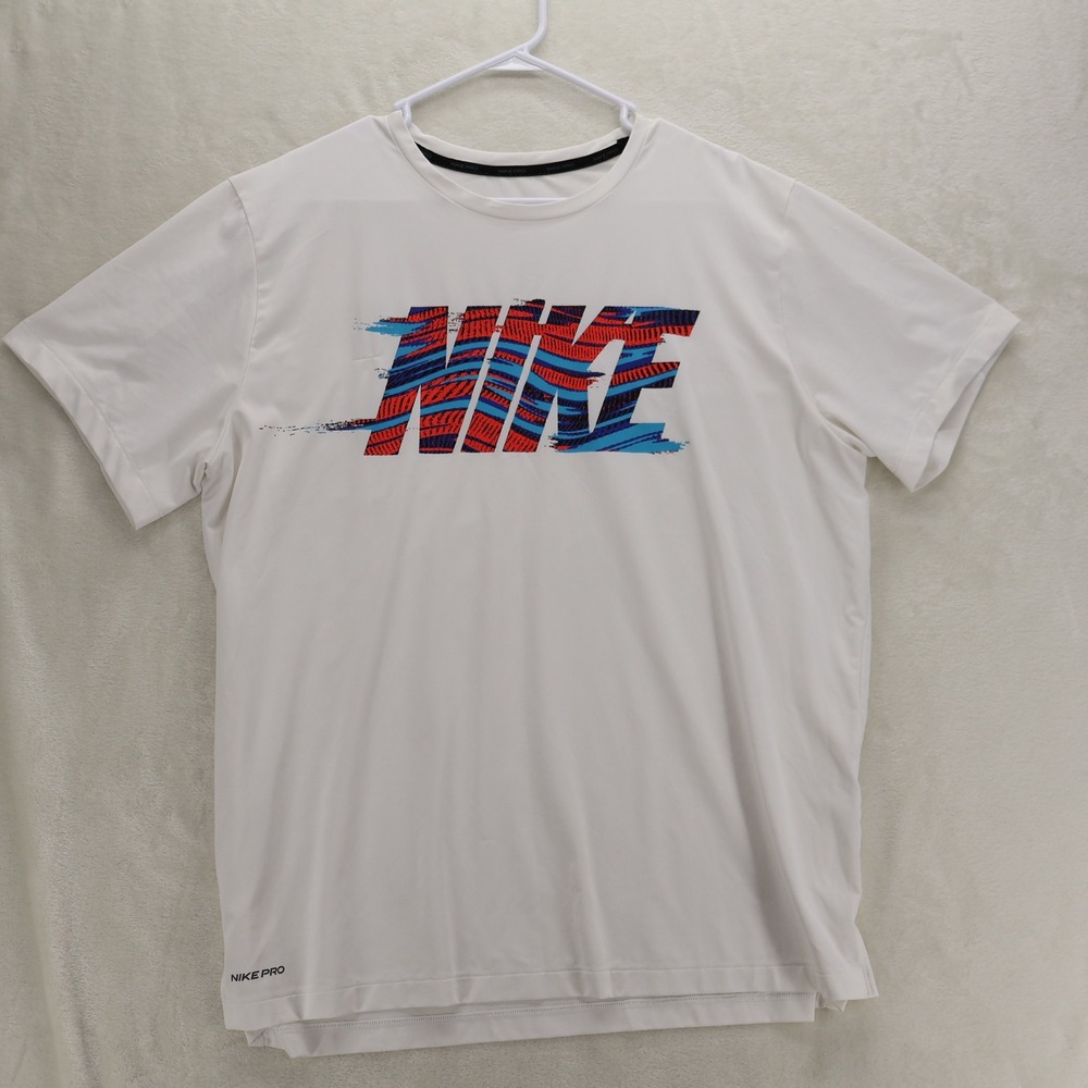 Nike Pro Dri-Fit Men XL White Graphic Training T-Shirt Short Sleeve Standard Fit